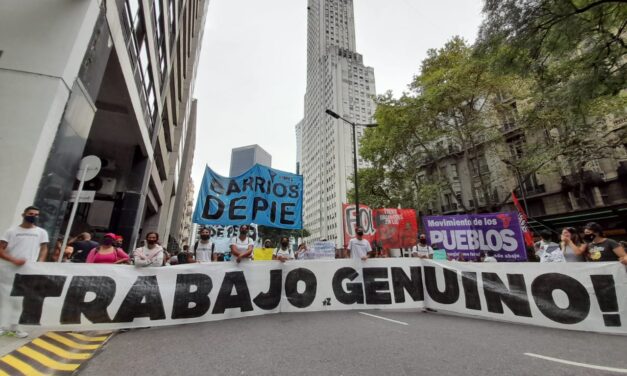 Multitudinaria movilización contra el ajuste