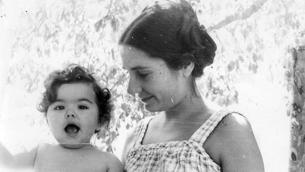 Josefina Giglio y su mama Foto Telam Daguerre Paula Daguerre