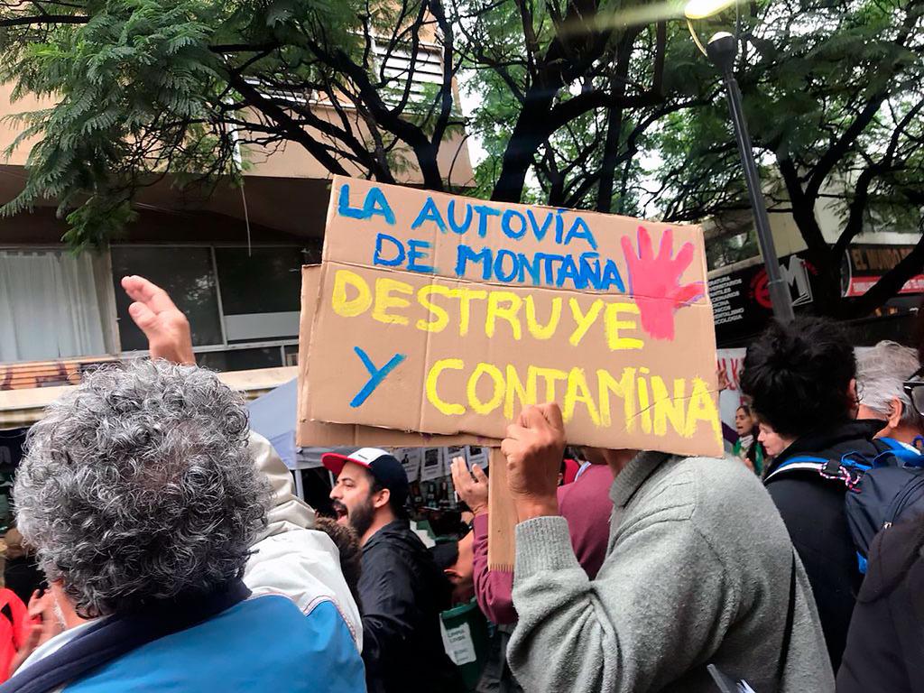 manifestacion contra el proyecto de autovia