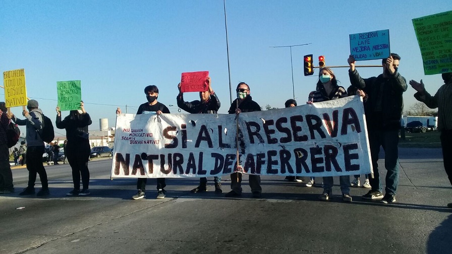 Movilizacion por la reserva de Laferrere