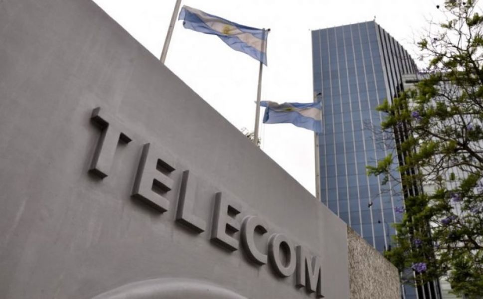 52008 reves judicial para telecom la telefonia es servicio publico esencial 1 noelia acuna