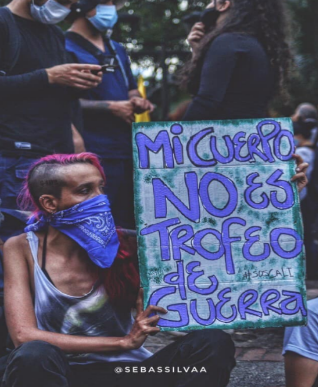 Violencia del ESMAD El cuerpo de las mujeres como trofeo de guerra. Foto @sebassilvaa