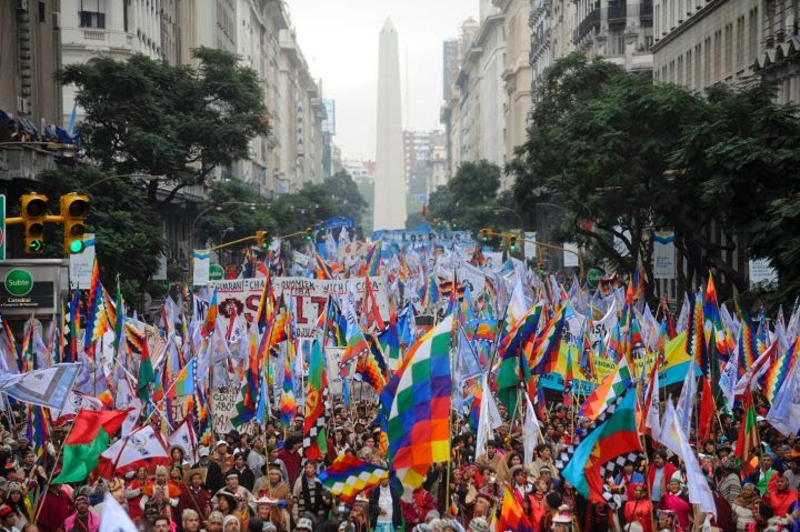 a.marcha de los Pueblos Originarios...