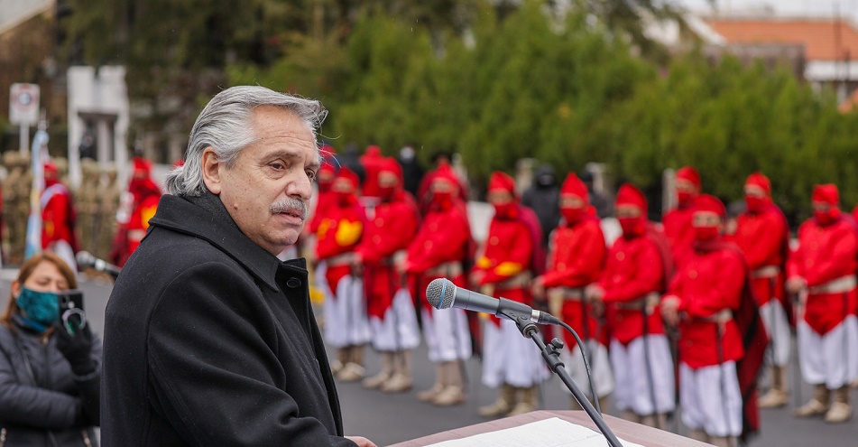 El presidente encabezó en la ciudad de Salta el acto homenaje a Güemes, a 200 años de su fallecimiento