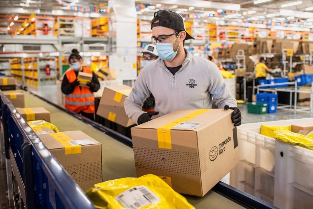 Mercado Libre y la precarización laboral 1 Foto 1 Mercado Libre. oesteplatense - Fede Wajchman