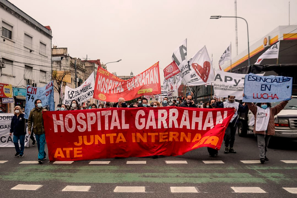 Les trabajadores de salud salieron a la calle haciendo frente a sus reclamos