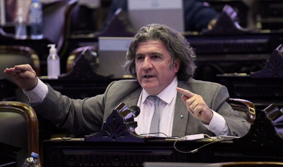 Jose Luis Ramon en congreso CREDITO TWITTER noelia acuna