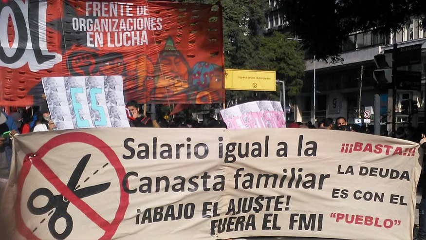 Movimientos Sociales marcharon contra el recorte al salario social 3 Nancy Robledo 1