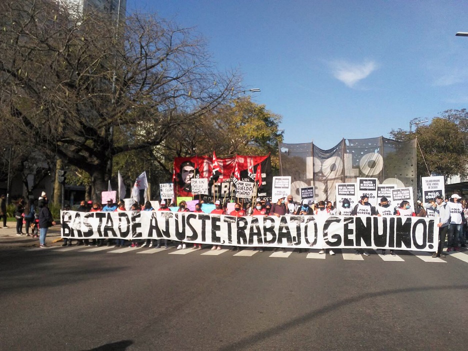 Movimientos Sociales marcharon contra el recorte al salario social 1 Reclamo popular por un trabajo digno y pensando en el bolsillo de la gente