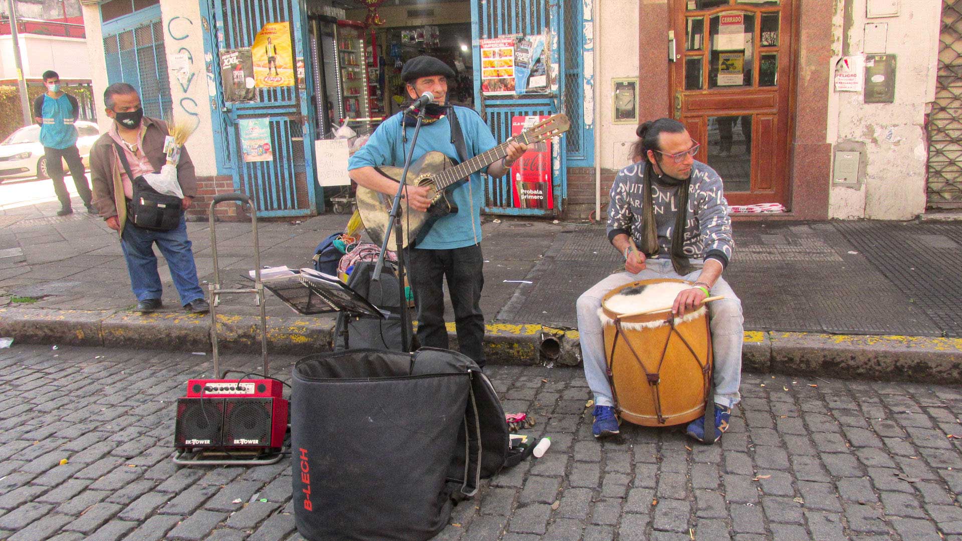 Músicos en San Cayetano