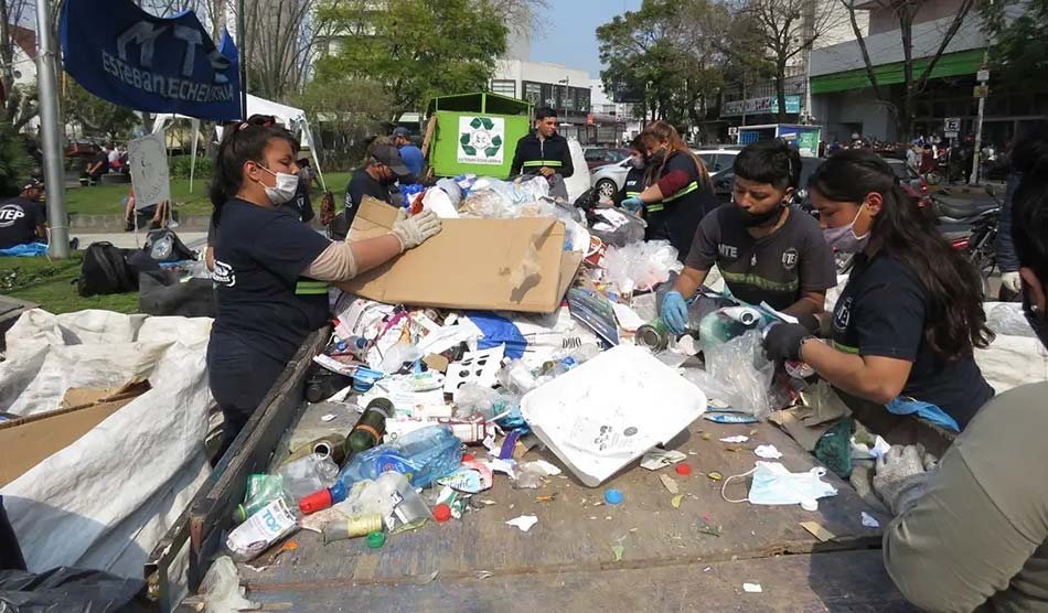 1 Creditos Federacion Argentina de Cartoneros Carreros y Recicladores UTEP. Jacqueline Molina