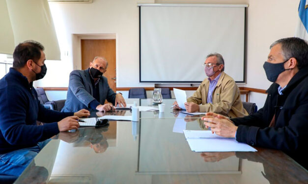 Fábrica Dow: mesa de trabajo para evitar su cierre