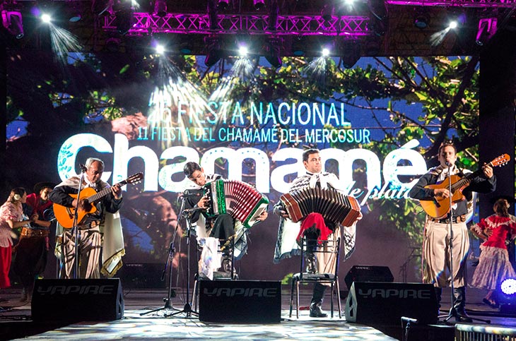 Foto 3 Tradicionalmente la Fiesta del Chamame se celebra en el mes de enero. Credito neahoy.com Sebastian Molina