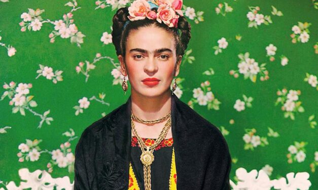 Frida Kahlo y un libro XXL que reúne todas sus obras pictóricas