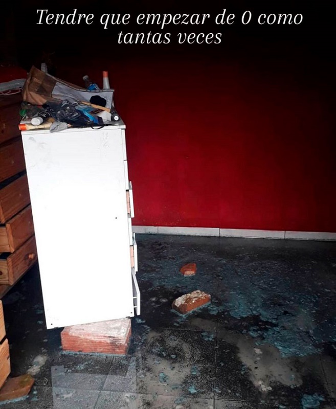 Un futbolista perdió todo por un incendio y necesita ayuda 2 FBcFlFnWEAYRIbE 1 Sofia Santilli