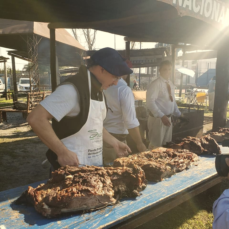 Fiesta Nacional del Asado con Cuero.