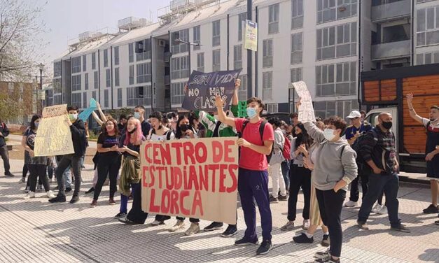 El centro de estudiantes del Lorca movilizó por mejores protocolos sanitarios