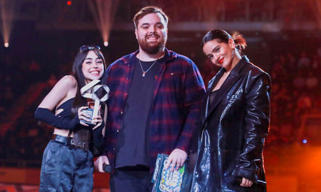 Nicki Nicole fue premiada como Artista Revelación en LOS40 Music Awards