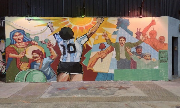 Denuncian al gobierno de CABA por tapar un mural de Maradona