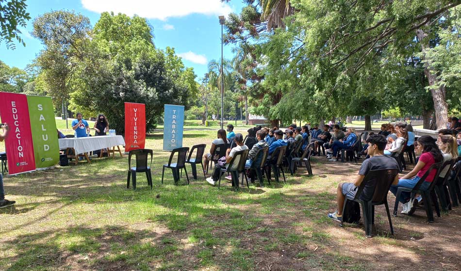 Destacada Libres del Sur junto a Jovenes de Pie y Sur presentaran propuestas para las juventudes de la Provincia de Buenos Aires NOELIA ACUNA 1