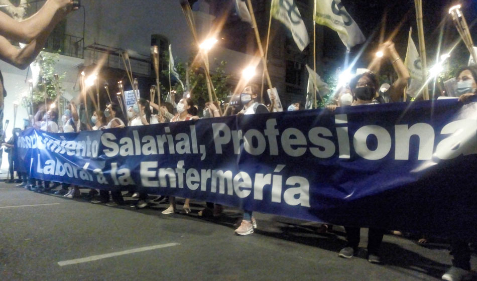 FRANCO MONTESINO Enfermeros de CABA realizaron la Marcha de Antorchas.