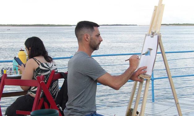 Corrientes presenta un taller artístico flotante