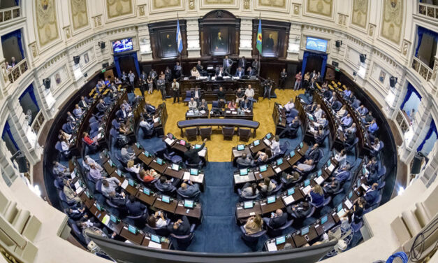 Intendentes: La Legislatura bonaerense aprobó las reelecciones indefinidas