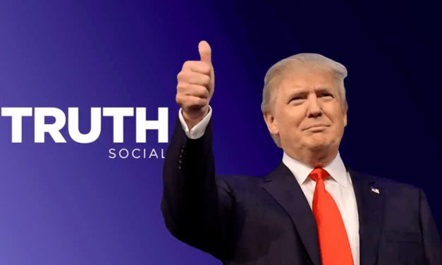 Donald Trump lanza “TRUTH”, su propia red social