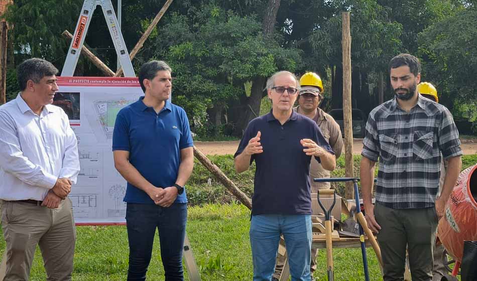 Polideportivo en Las Tres Bocas