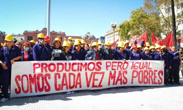 «Feriazo Nacional»: organizaciones sociales se convocaron en Plaza de Mayo
