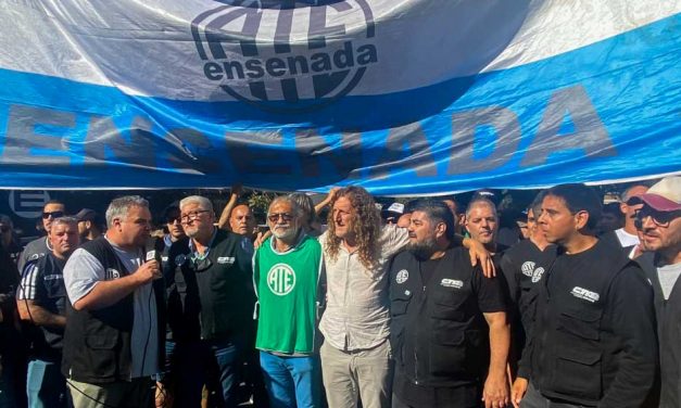 Marcha en defensa de la soberanía marítima y fluvial argentina