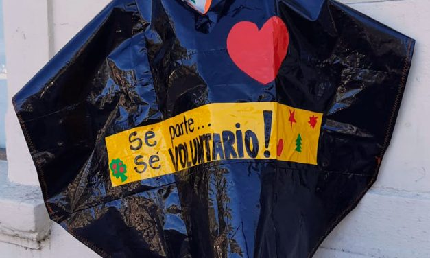 La Sachetera La Plata: un proyecto solidario que transforma sachets en abrigo