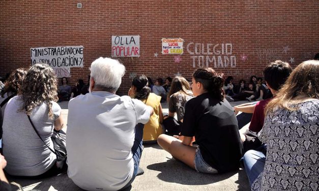 CABA: la Escuela Esnaola levantó la toma pero continúa su lucha