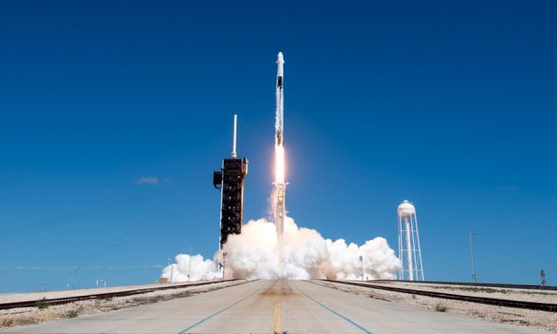 Por un pelito: una hebra de cabello retrasó el despegue de un cohete de SpaceX