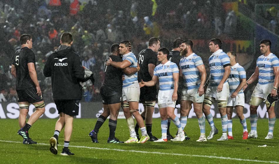 1 Crédito Twitter @lospumas Lucas Morel