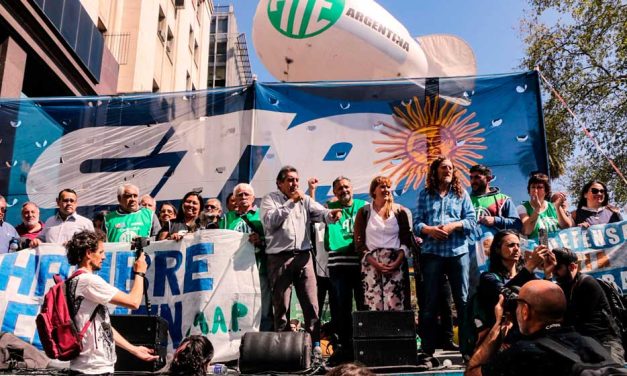 “No a la entrega del Paraná”: sindicatos y organizaciones marcharon por la estatización de la Hidrovía