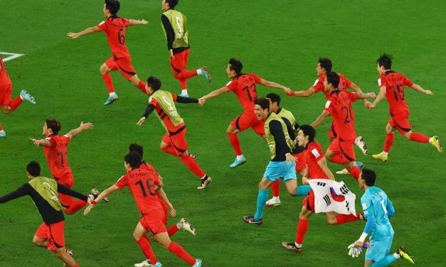 Corea del Sur le ganó a Portugal y se metió en octavos de final