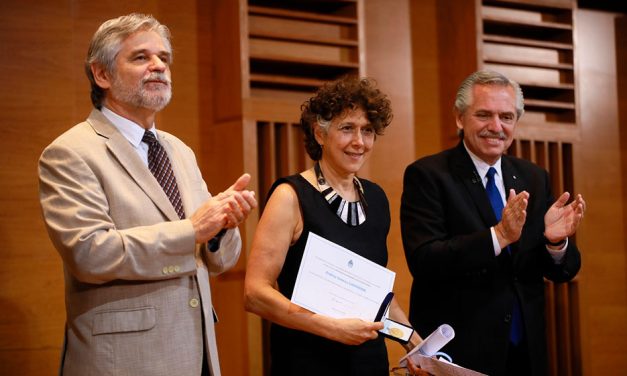 Al servicio de la ciencia: Andrea Gamarnik fue reconocida como Investigadora de la Nación Argentina 2022