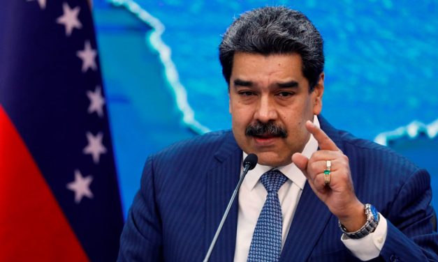 Venezuela: Maduro retomó el diálogo con la oposición y firmaron un acuerdo social
