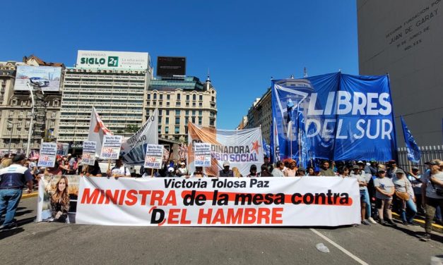 La Unidad Piquetera marchó contra los ataques a trabajadores del Potenciar Trabajo
