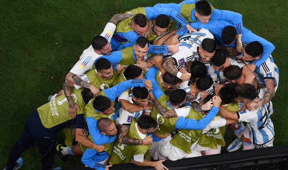 Argentina ganó por penales y avanzó a semifinales