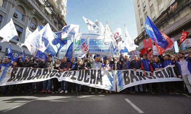 La Plata: La Bancaria declaró el estado de alerta contra el BBVA