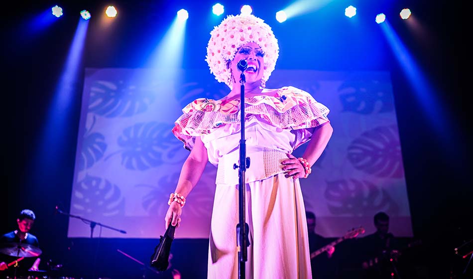 1. Amal presento su primer álbum este 28 de junio en el día del orgullo LGBTQI en la Sala Siranush del barrio de Palermo. Crédito Facundo Cardella Cristian Dominguez