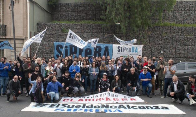Trabajadores de prensa paran en reclamo de una recomposición salarial
