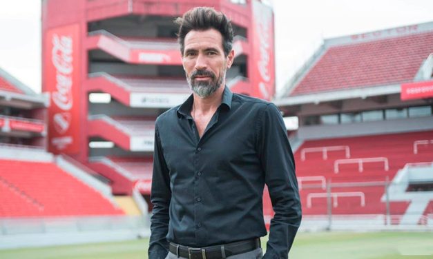 Estudiantes de La Plata oficializó la llegada de Eduardo Domínguez como nuevo entrenador