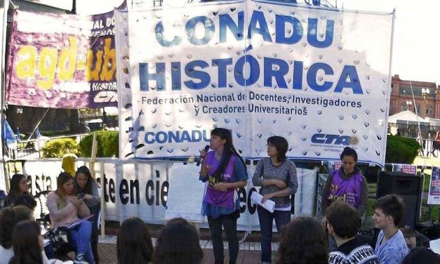 CONADU Histórica establece un plan de lucha en defensa del salario