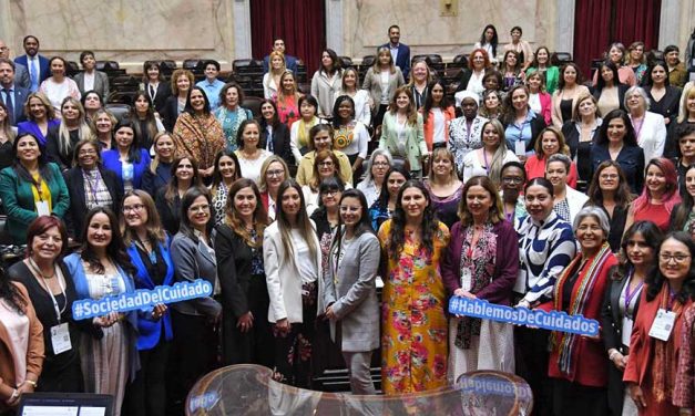 Crece la representatividad de mujeres en todos los parlamentos del mundo