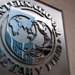 Más ajuste: desde el FMI aseguran que evalúan el “canje de deuda”