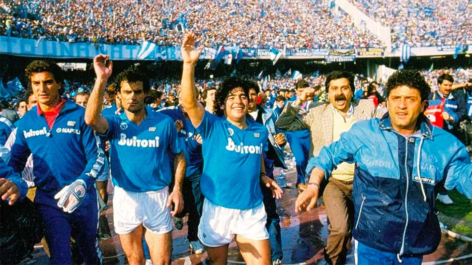 Napoli gritó campeón después de 33 años de sequía 3