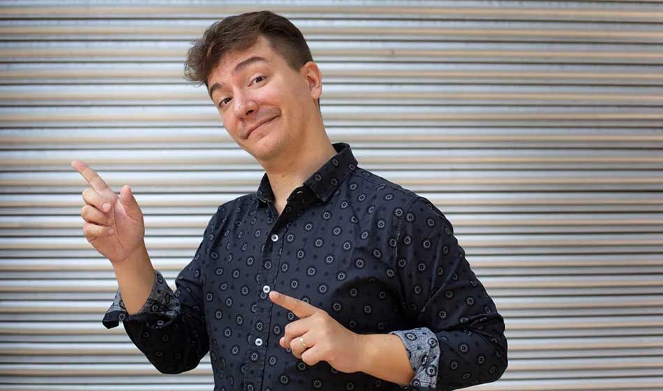 Ariel Tarico: “Trabajo contando chistes malos y buenos, es prueba y error permanente”